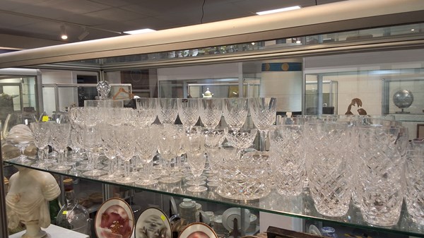 Lot 1289 - CRYSTAL DRINKWARE