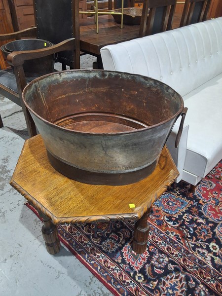 Lot 103 - TUB