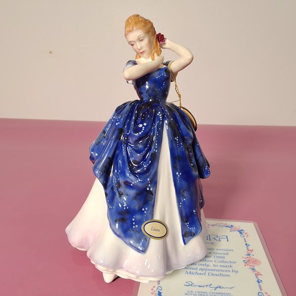 Lot 1330 - ROYAL DOULTON FIGURE