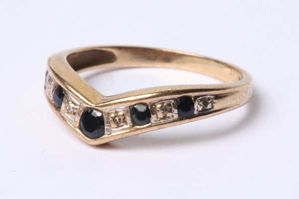 Lot 1036 - RING