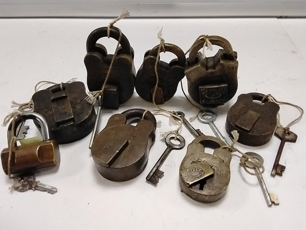 Lot 1283 - PADLOCKS