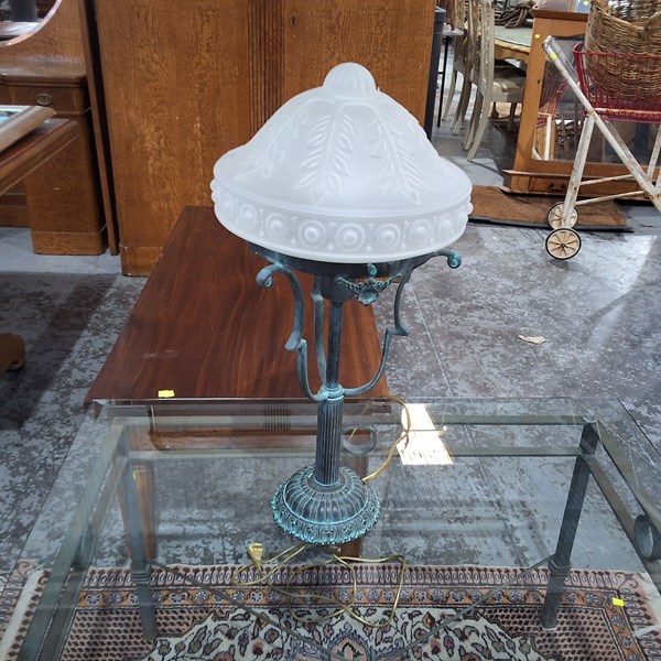 Lot 43 - LAMP