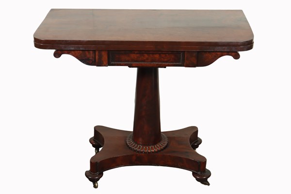 Lot 48 - GAMES TABLE