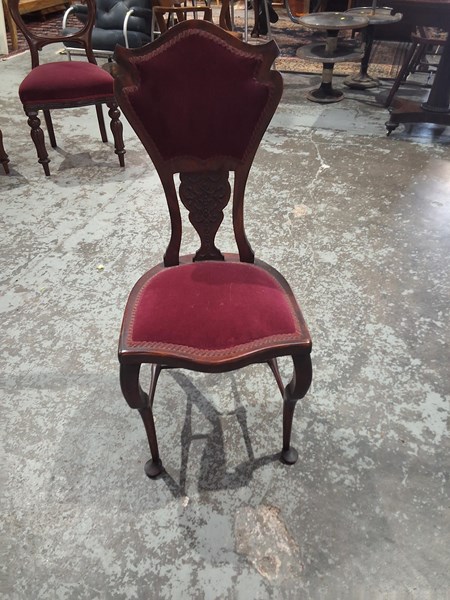 Lot 181 - BEDROOM CHAIR