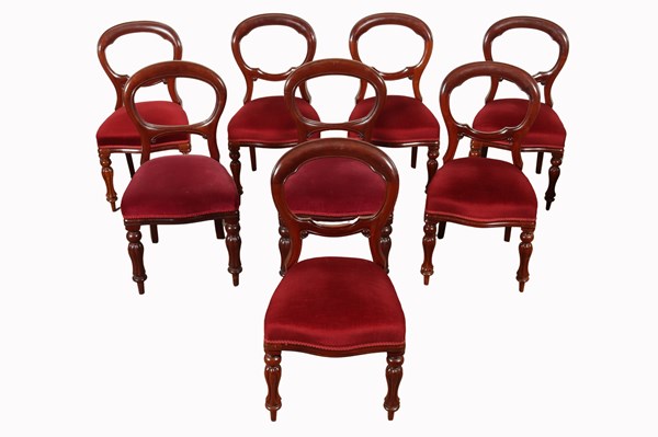 Lot 88 - SET OF DINING CHAIRS