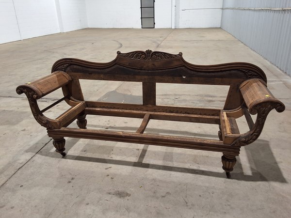 Lot 327 - SETTEE FRAME