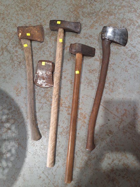 Lot 247 - AXES