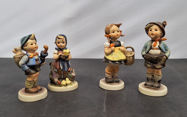 Lot 1120 - HŬMMEL FIGURINES