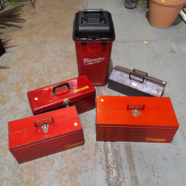 Lot 281 - TOOL BOX LOT