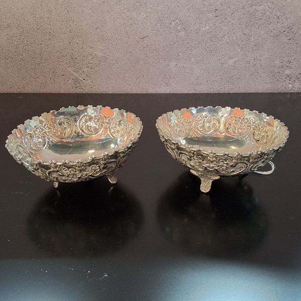 Lot 1046 - SILVER BOWLS (2)