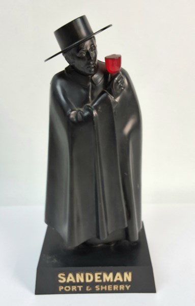 Lot 1189 - BAR DISPLAY FIGURE