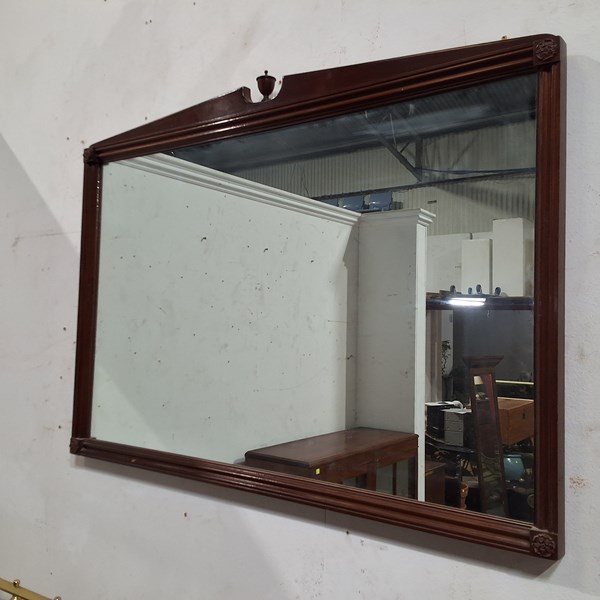 Lot 439 - WALL MIRROR