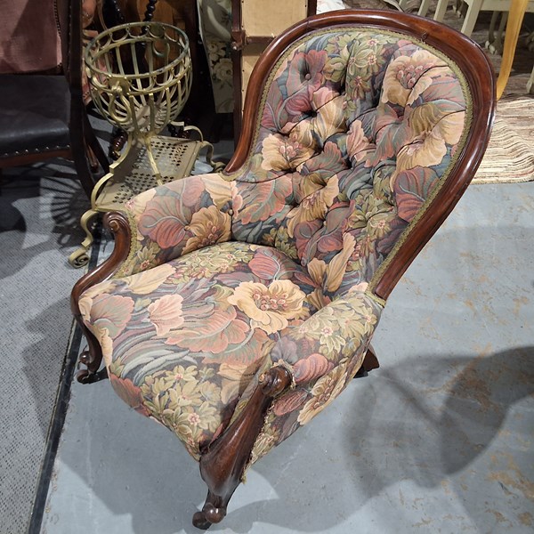 Lot 311 - GRANDMOTHER CHAIR