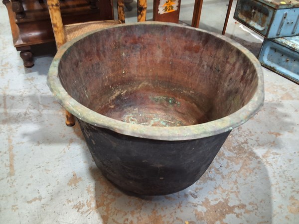 Lot 306 - LAUNDRY COPPER