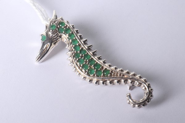 Lot 1001 - SILVER SEAHORSE