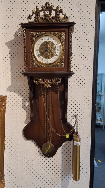 Lot 1080 - WALL CLOCK