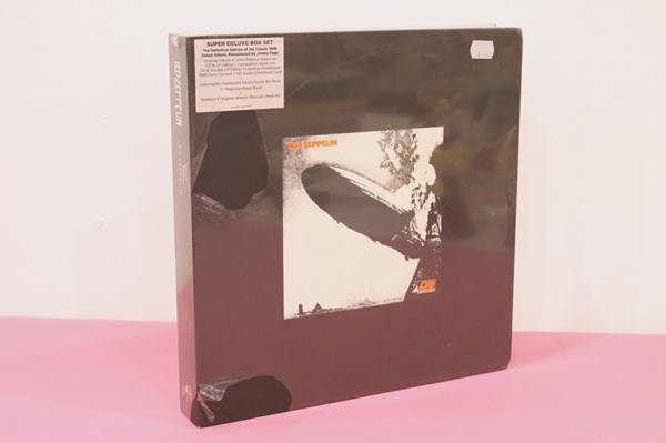 Lot 1200 - LED ZEPPELIN SUPER DELUXE EDITION BOX SET