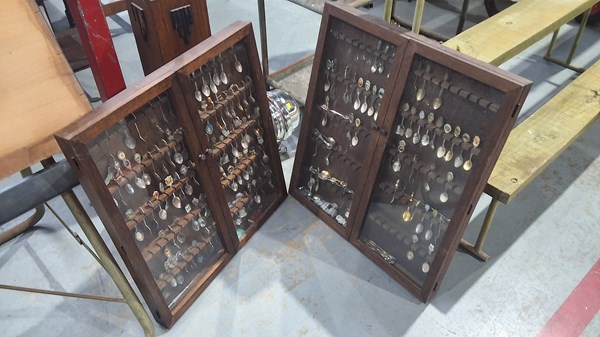 Lot 266 - SPOONS