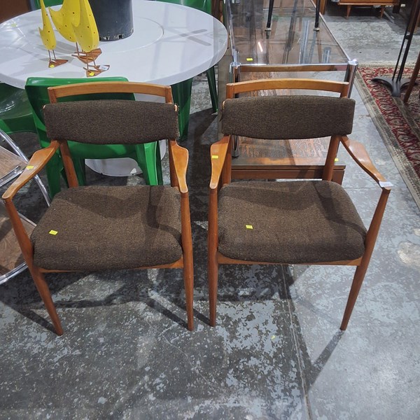 Lot 222 - DINING CHAIRS