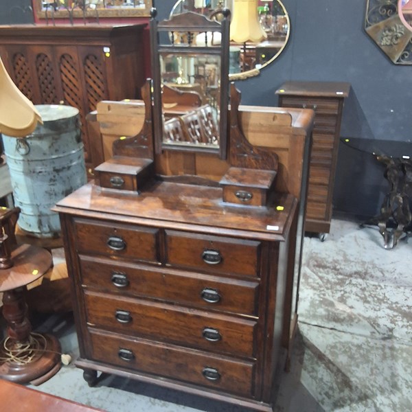 Lot 111 - DUCHESS DRESSER