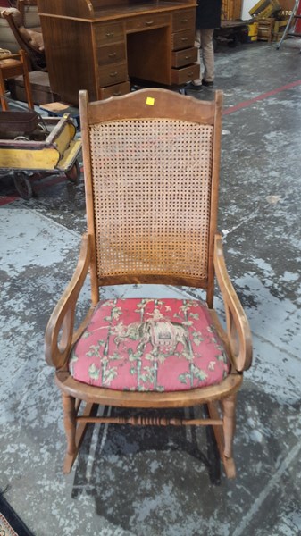 Lot 137 - ROCKING CHAIR