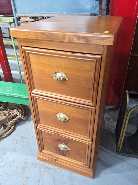 Lot 228 - FILING CABINET