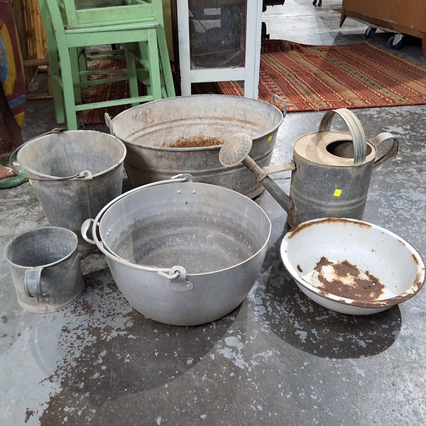 Lot 276 - RUSTIC METAL LOT