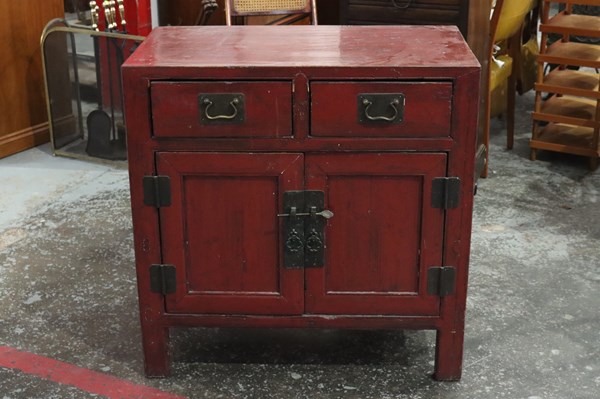 Lot 51 - CHINESE CABINET