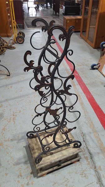 Lot 381 - WINE RACK