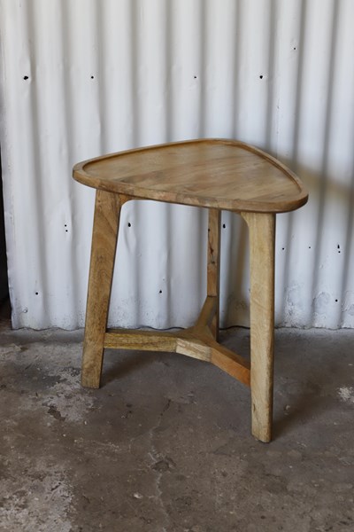 Lot 128 - SIDE TABLE