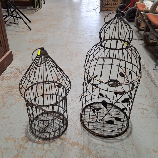 Lot 261 - BIRD CAGES