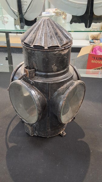 Lot 1277 - RAIL LAMP