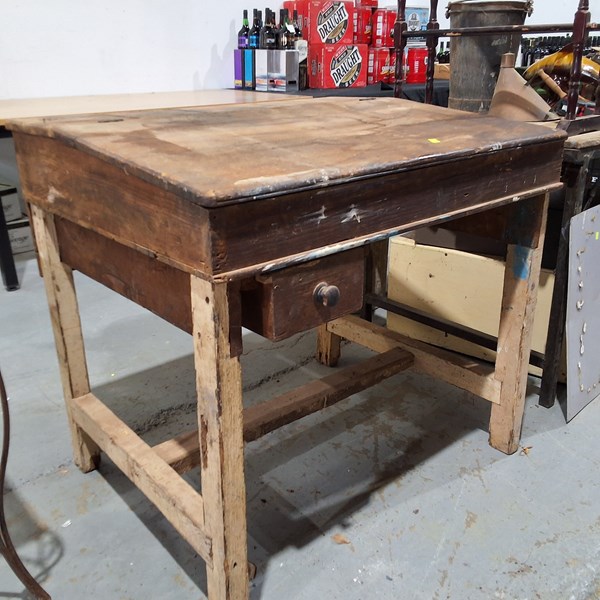 Lot 310 - STOREMAN'S DESK