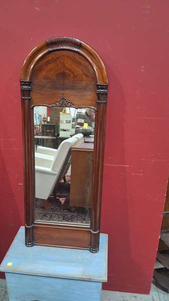 Lot 69 - MIRROR