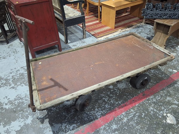 Lot 346 - WHARF CART