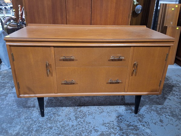 Lot 166 - SIDEBOARD