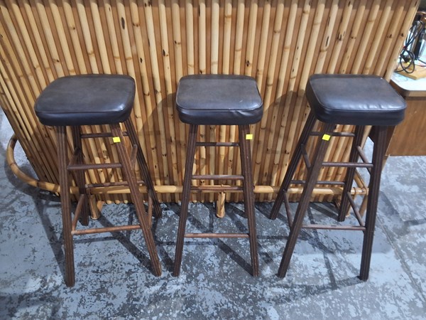 Lot 208 - BAR STOOLS