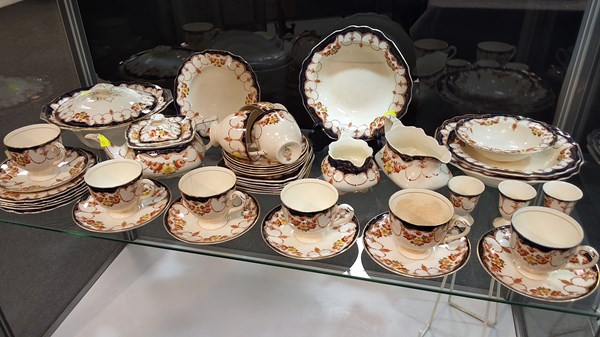 Lot 1184 - PART DINNER SERVICE