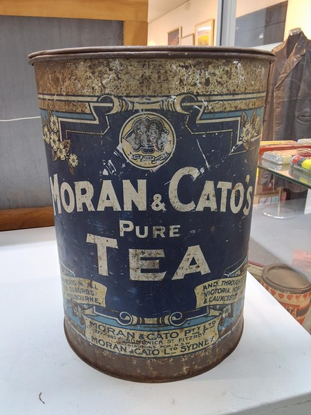 Lot 1385 - TEA TIN