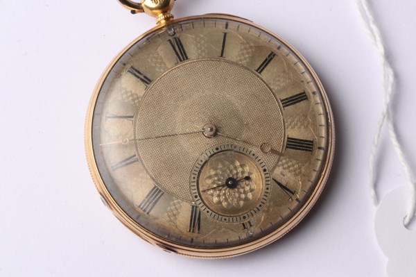 Lot 1062 - GOLD POCKET WATCH