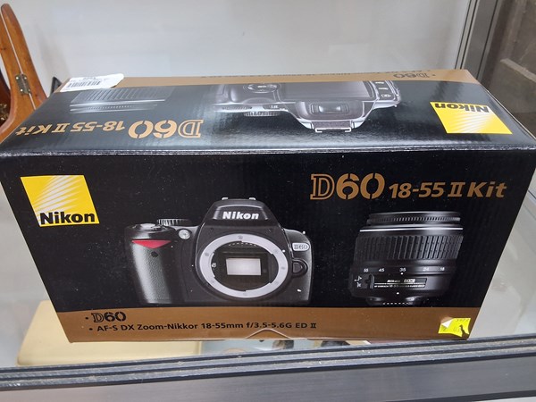 Lot 1362 - NIKON CAMERA