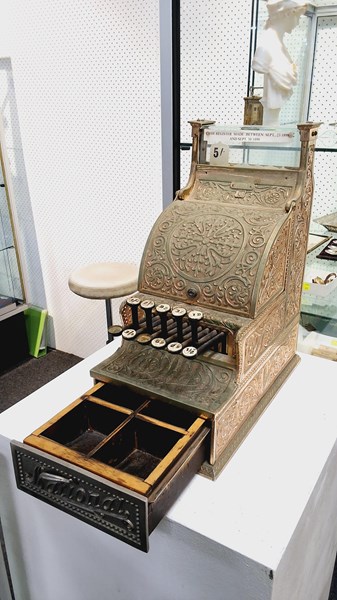 Lot 1080 - NATIONAL CASH REGISTER