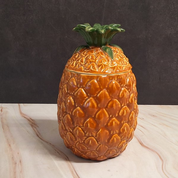 Lot 1168 - PINEAPPLE JAR