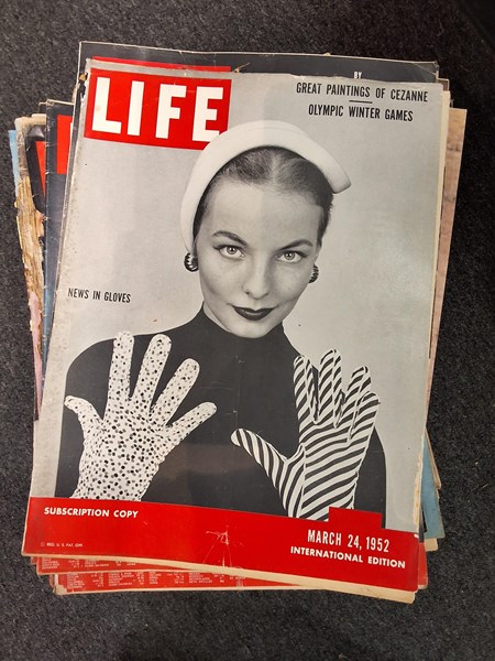 Lot 1245 - LIFE MAGAZINES