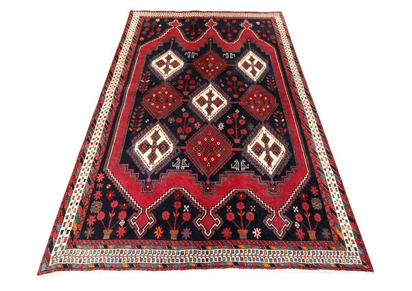 Lot 22 - SIRJAN RUG