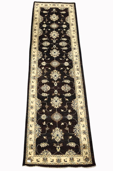 Lot 90 - HENZARI RUNNER