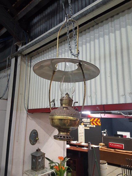 Lot 403 - LAMP