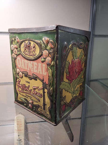 Lot 1217 - TEA TIN