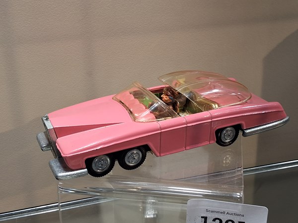 Lot 1201 - DINKY TOY