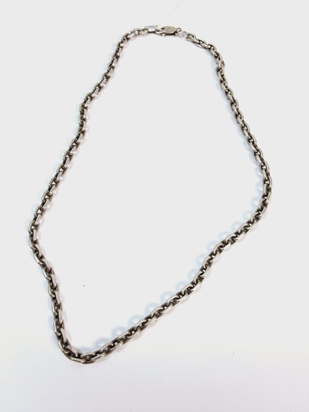 Lot 1044 - SILVER NECKLACE